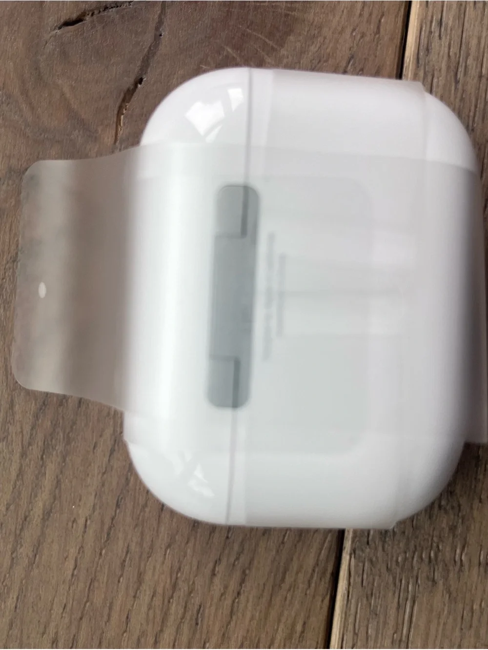Apple Wireless Earbuds in White with Charging Case